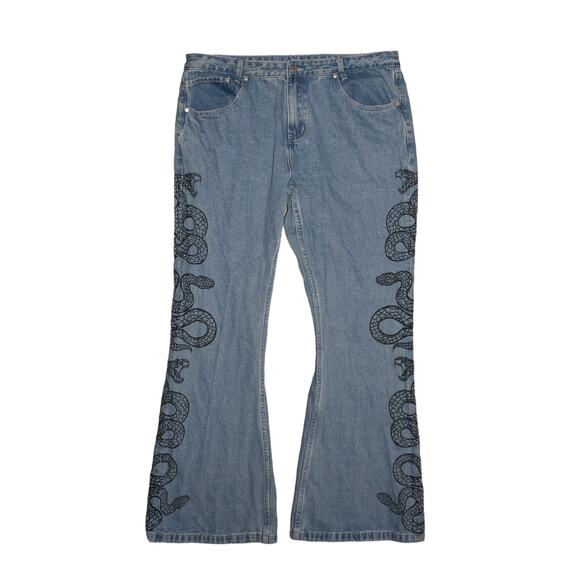 MILK IT $108 Cobra Snake Print Flare Leg Rigid Denim Jean Light Wash Size 36 - Picture 4 of 7